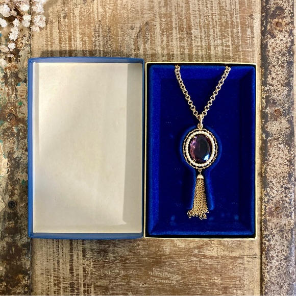 Avon Jewelry - 1972 Avon Fashion Accents Purple Pendant with Gold Tone Necklace 30”